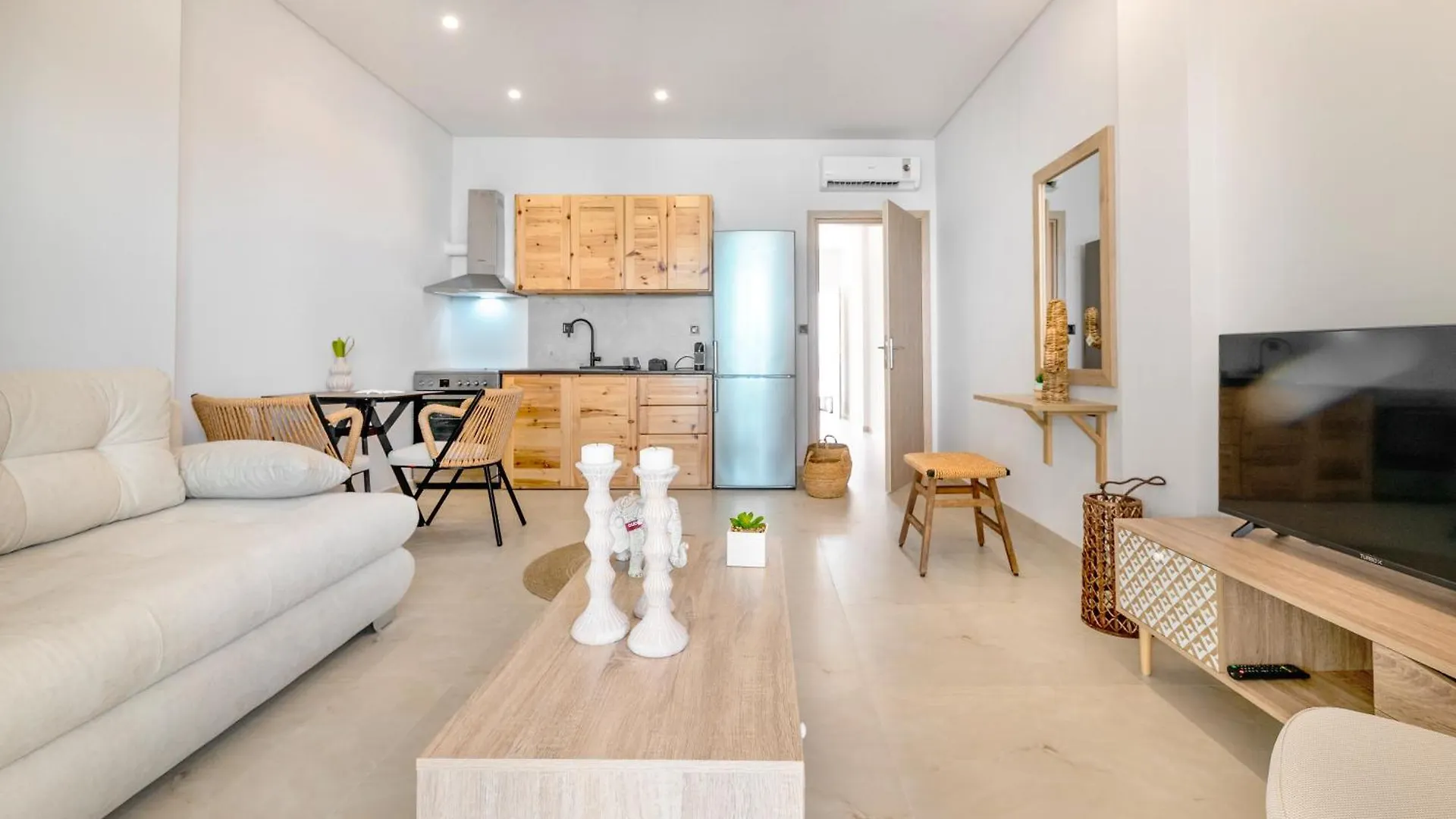 Sol Suites Pefkochori Apartment