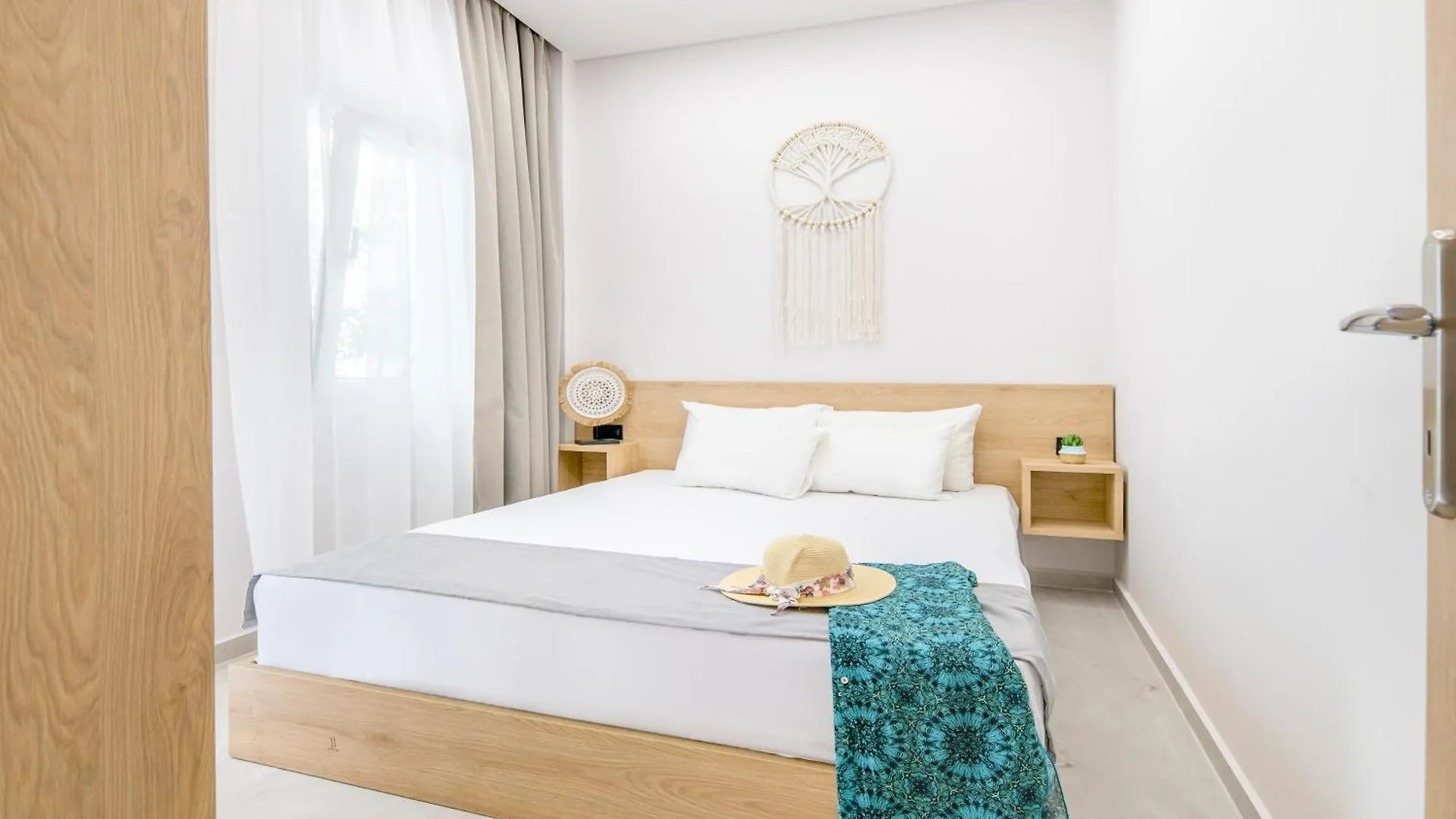 Sol Suites Pefkochori Apartment